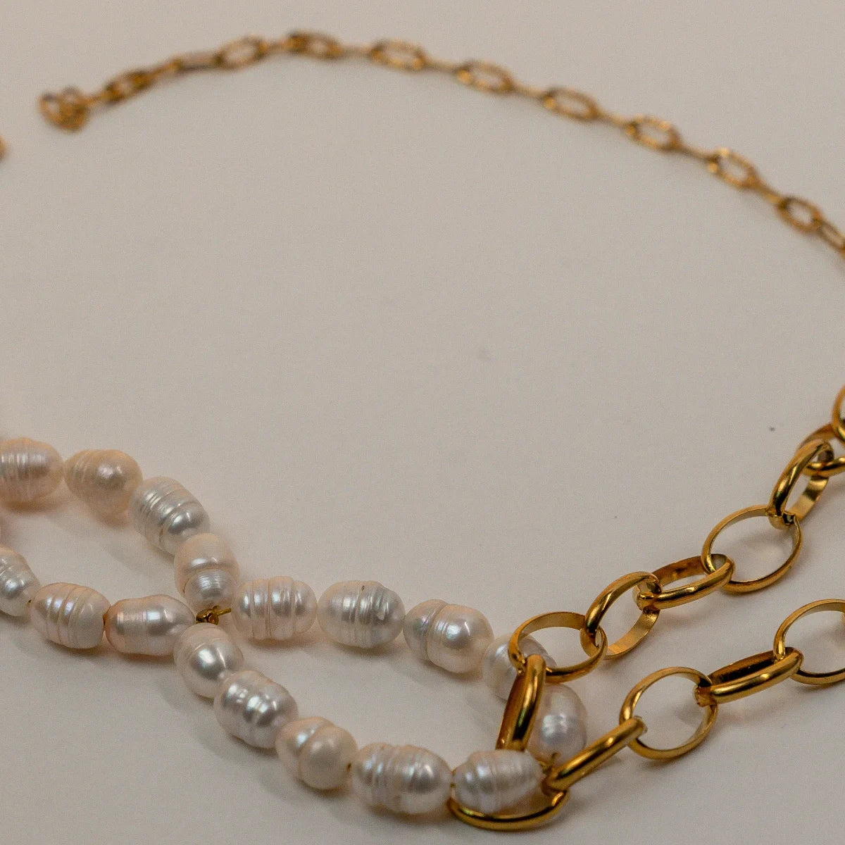 Forma necklace