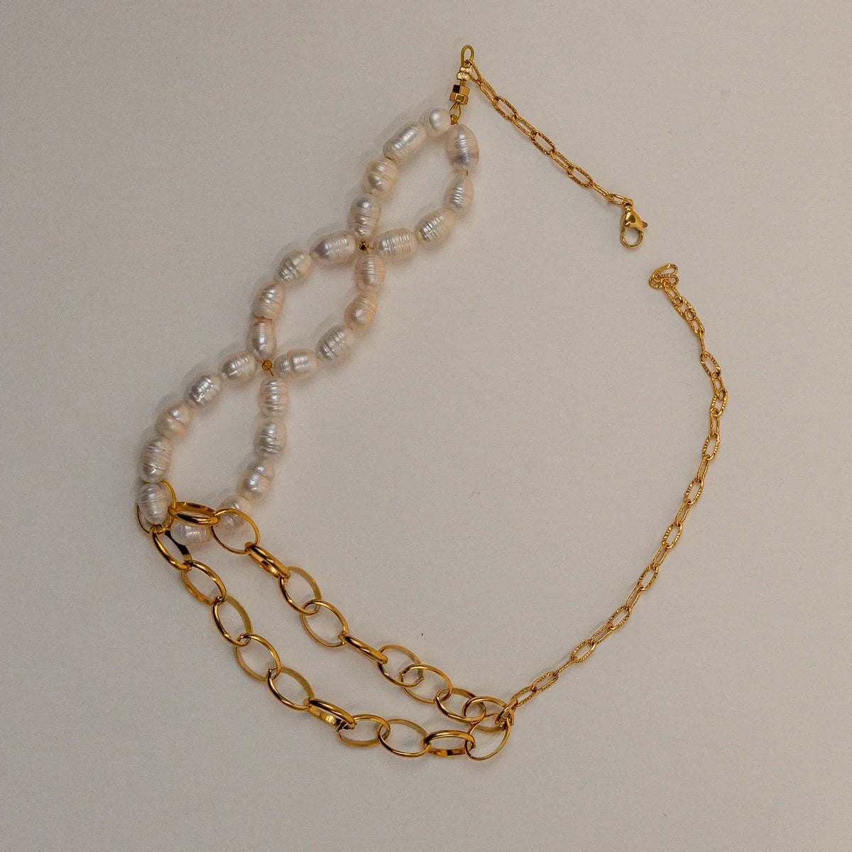 Forma necklace