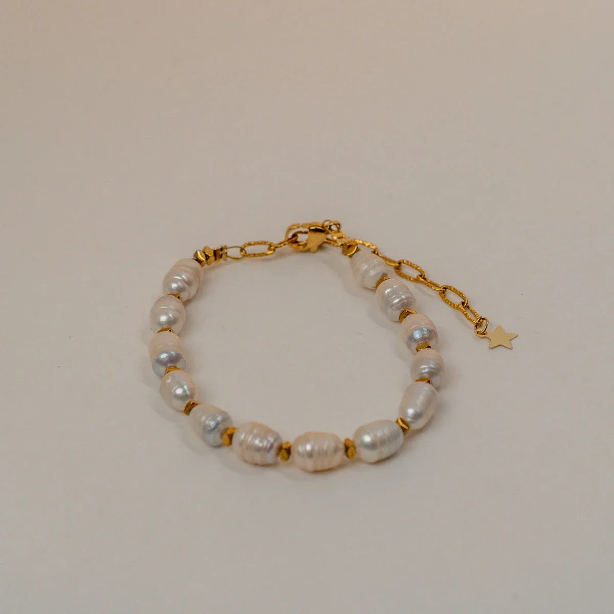 Forma necklace