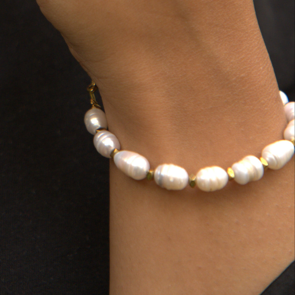 Natural Pearls Bracelet